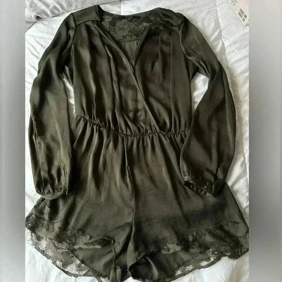 Guess green new romper size s with tags - Picture 1 of 10